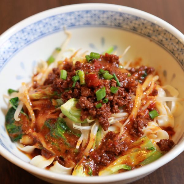 汁なし麻婆坦々刀削麺